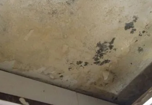 内蒙古阳台漏水维修公司分享下内蒙古卫生间渗水维修需要注意哪些问题。